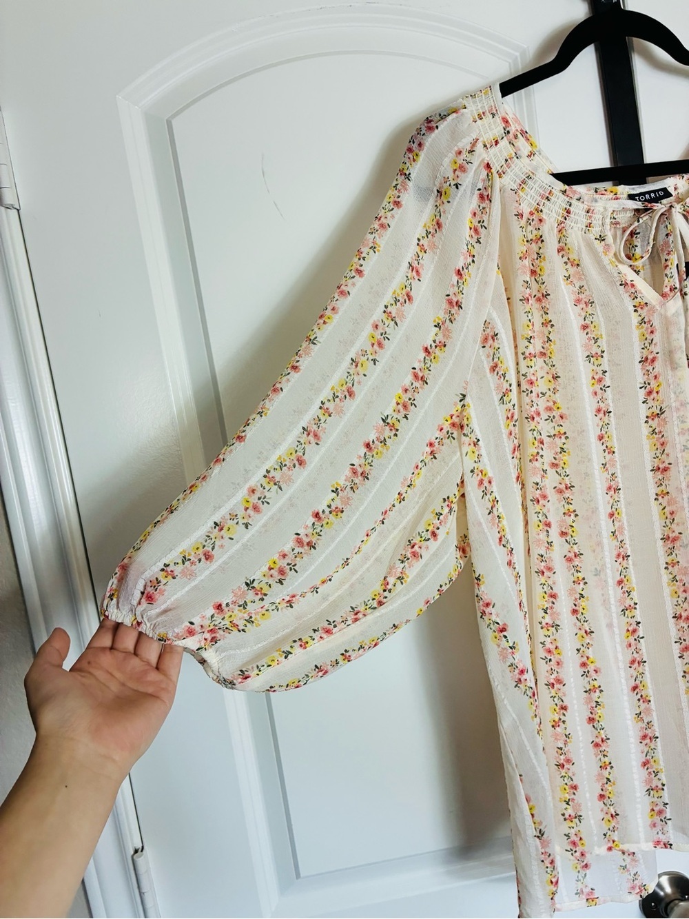 Torrid Floral Stripe Peasant Blouse tie top, slight sheer NWT Size 3X - Picture 10 of 15